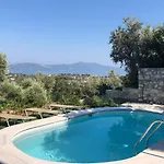 Villa Hikers Trail 5 And 6 *